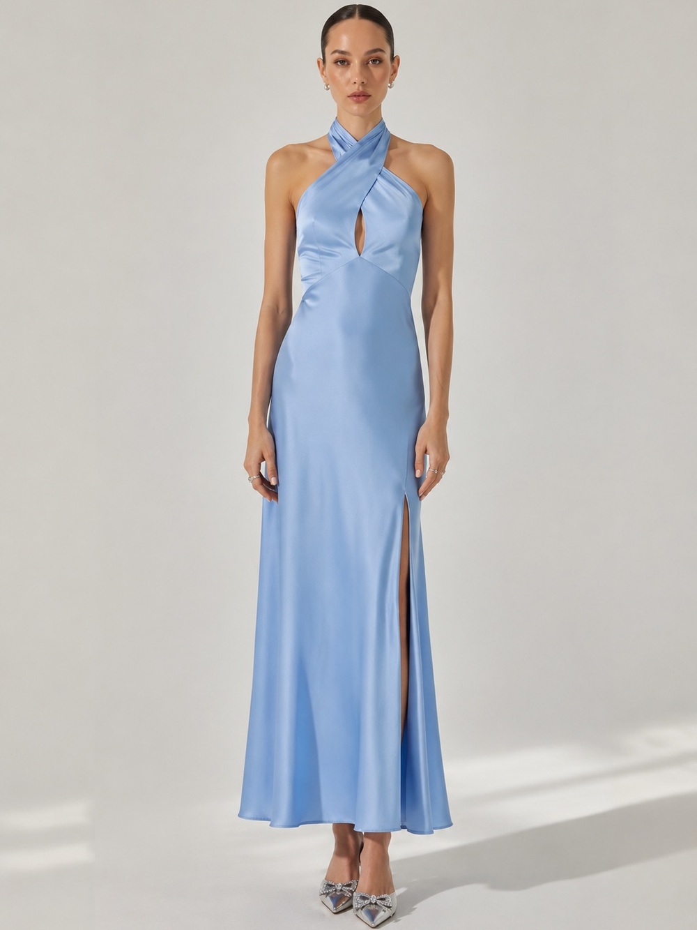 ASTR NWOT -Marissa Elegant Blue Halter Neck Dress (Size M) (Lot 8 Item 18)